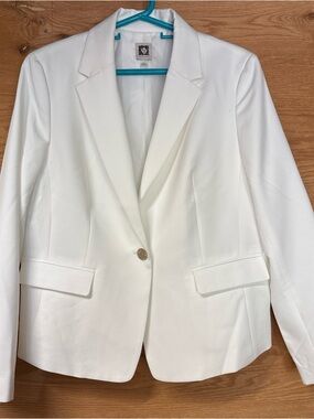 Anne Klein White Single-Button Notch Lapel Blazer